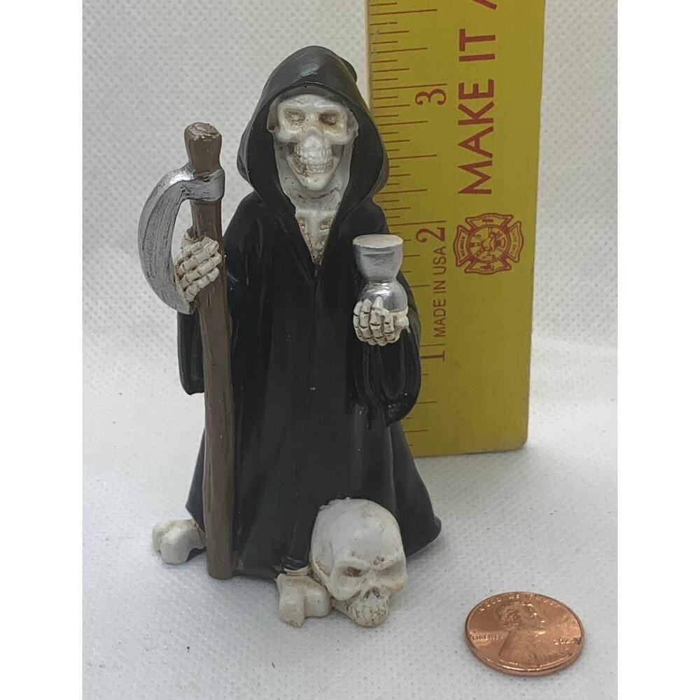 NWT Maker's Halloween Littles GRIM REAPER miniature Joann Joann's village figure